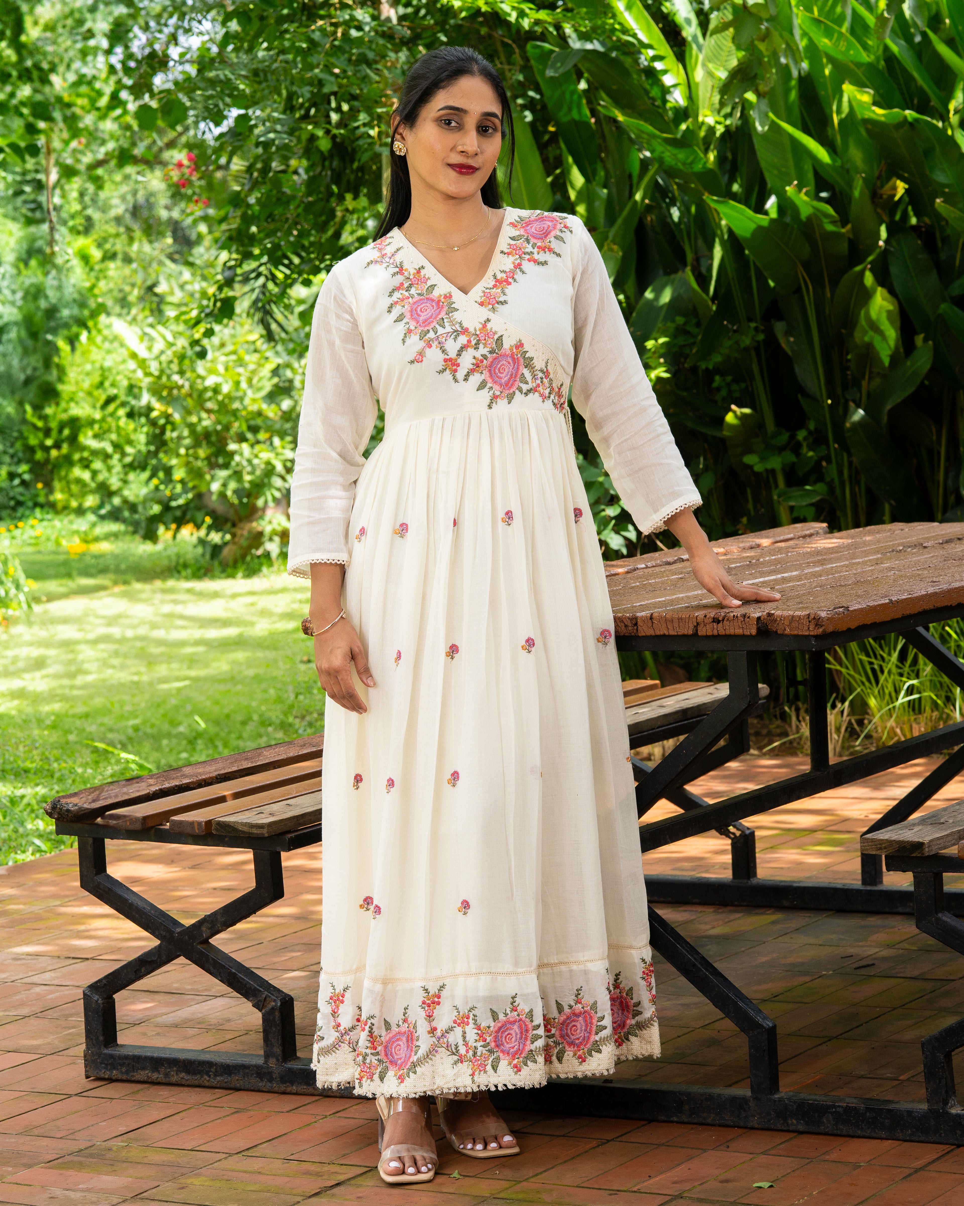 Floral Hand-Embroidered Mul Cotton Three-Piece Set