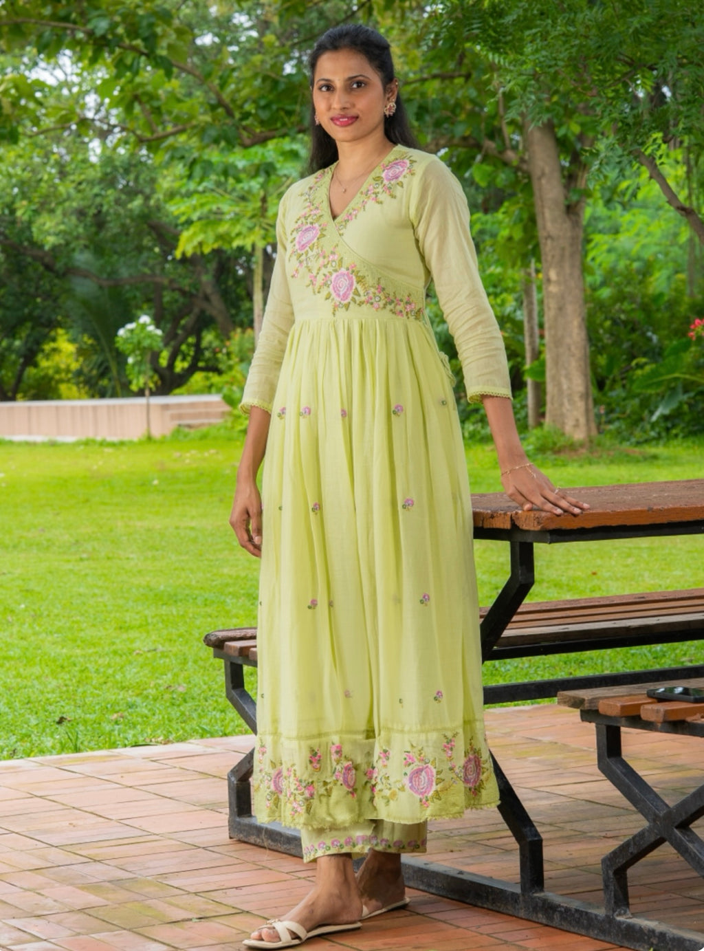 Floral Hand-Embroidered Mul Cotton Three-Piece Set